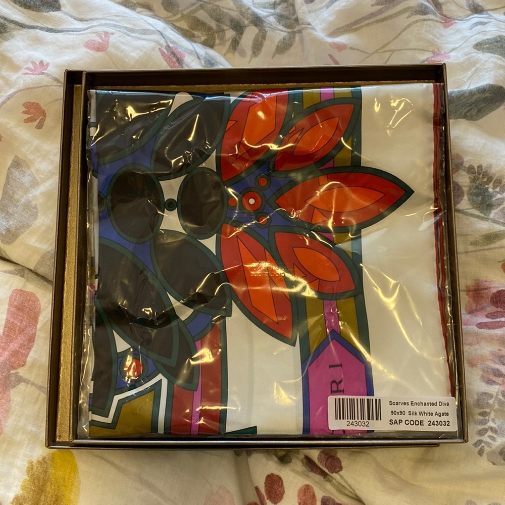 Brand new still in packaging bvlgari scarf